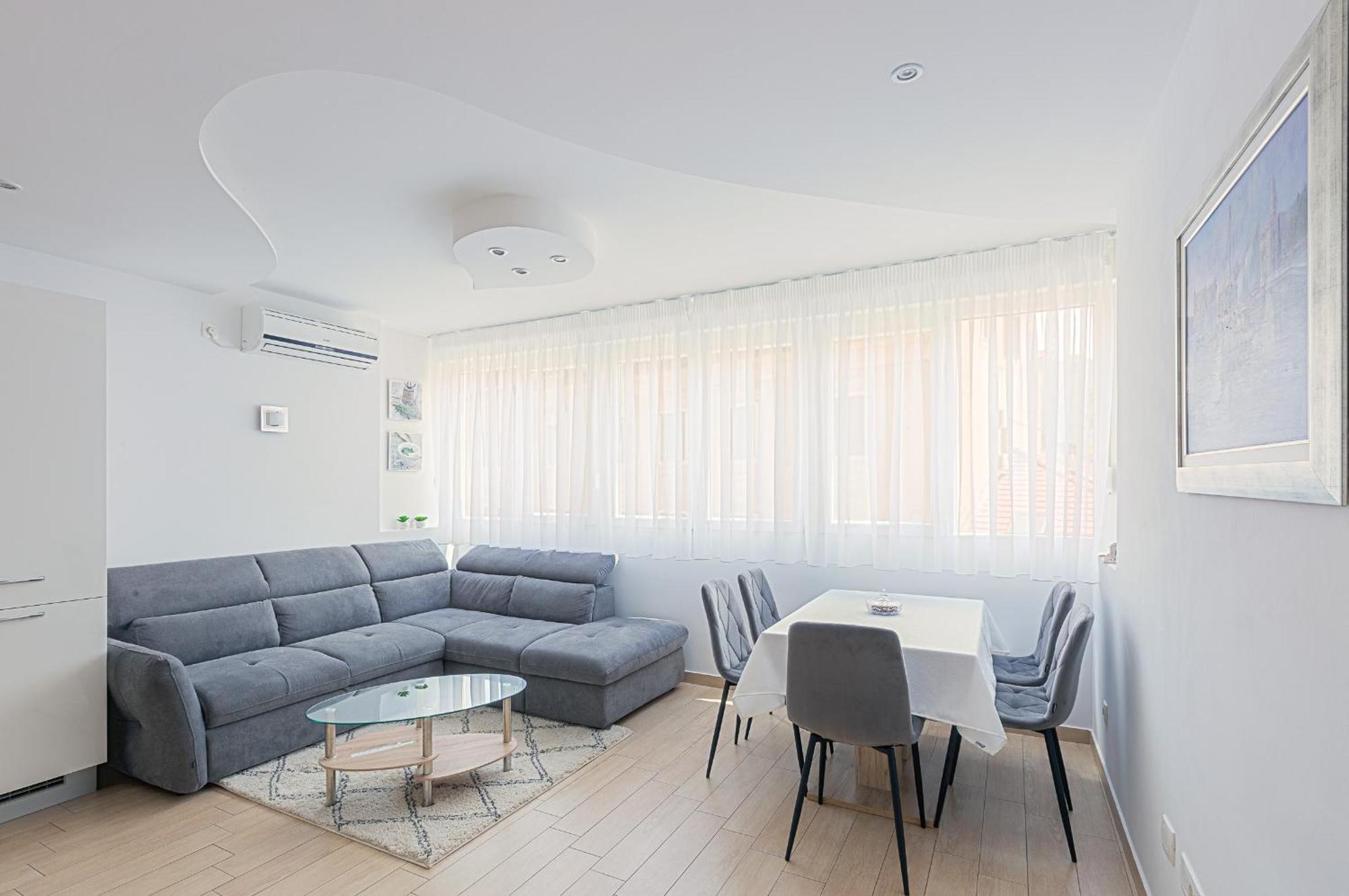Apartment Satureja Montana Сплит Экстерьер фото